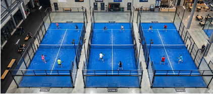3 terrains de padel indoor